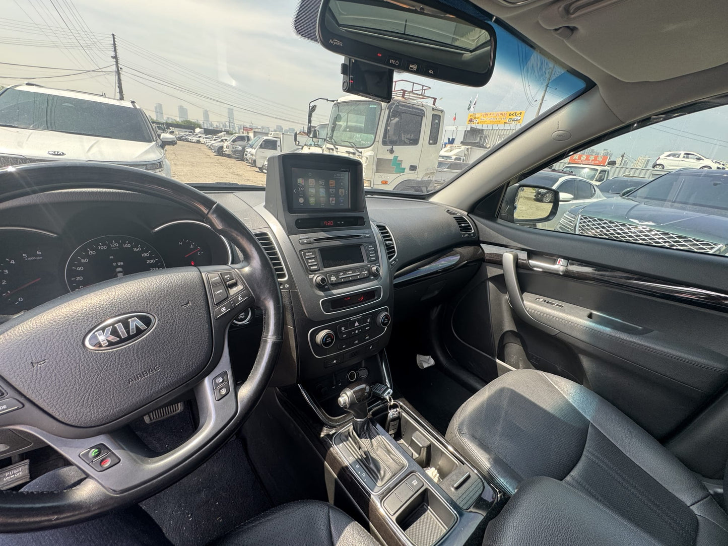 KIA SORENTO